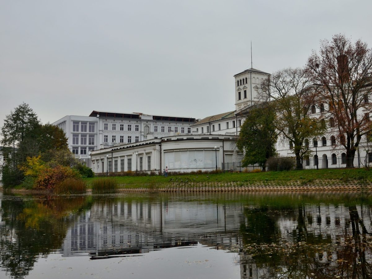 Biała fabryka Geyera w Łodzi